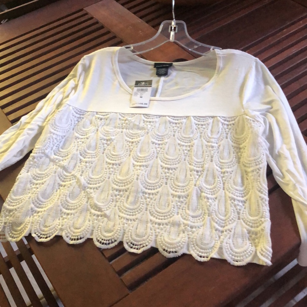 NWT Rue 21 Soft crocheted lace overlay top.  Beautiful